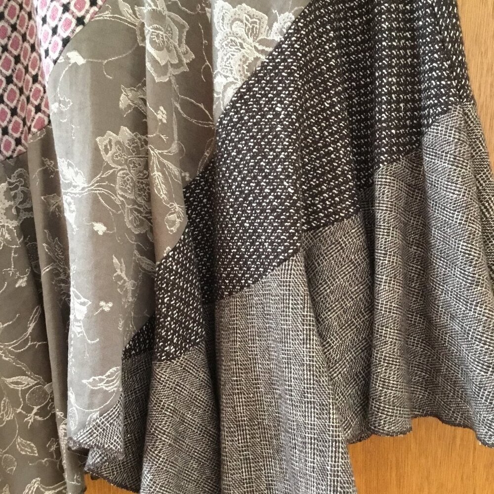 Skirt - Picture 3 of 5